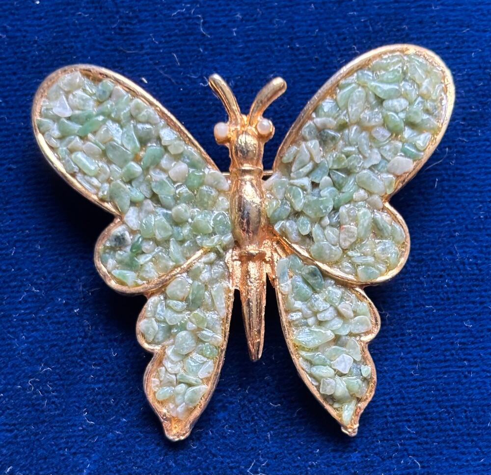 Vintage Butterfly Brooch Green Jade Chips Gold Tone Metal 1.75" x 2"
